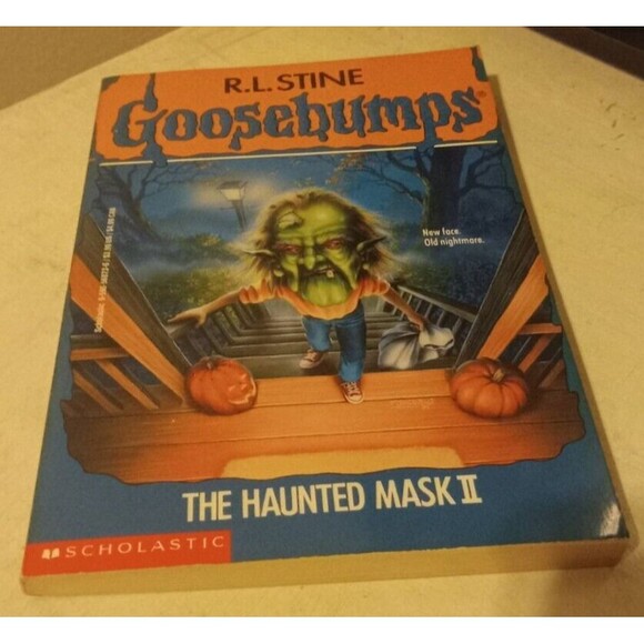 R.L. Stine's Goosebumps Book #36 The Haunted Mask II Preowned - Picture 5 of 7